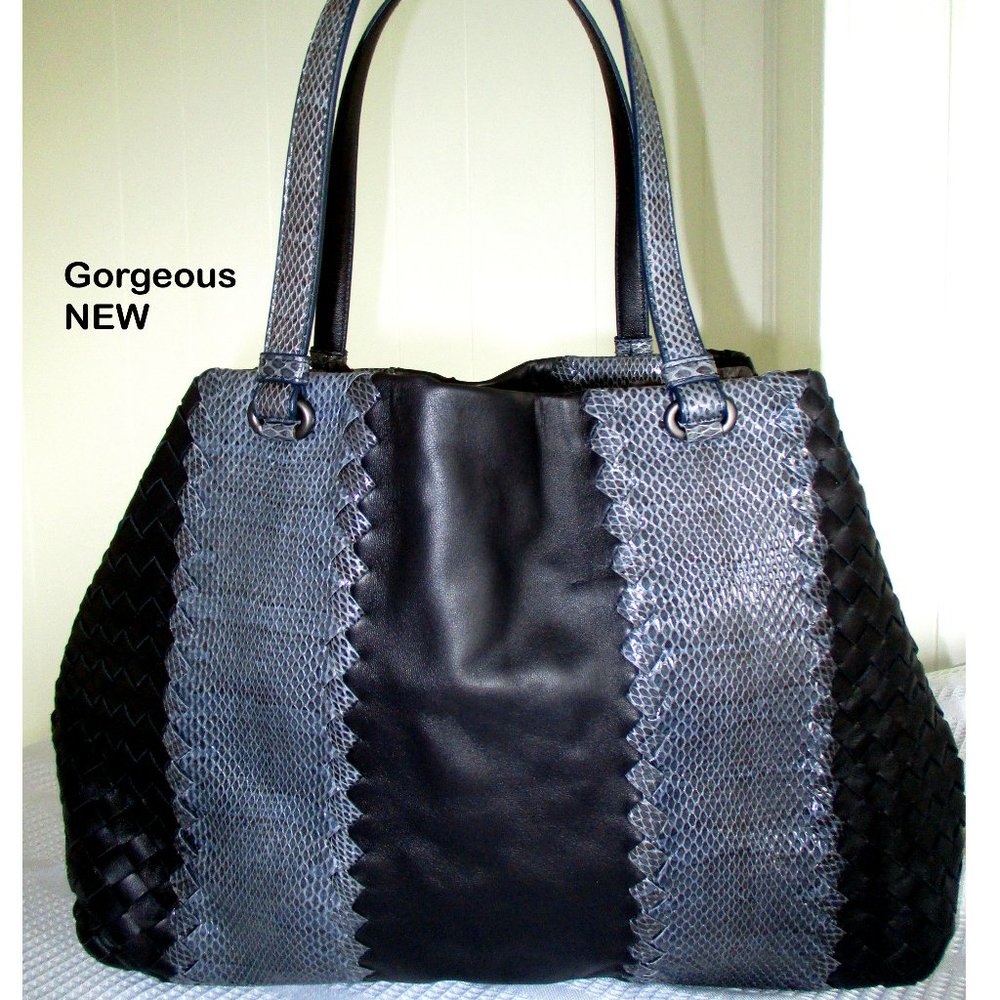 $5K NEW Bottega Veneta Large A-Shape Tote Intrecciato Nappa with Python